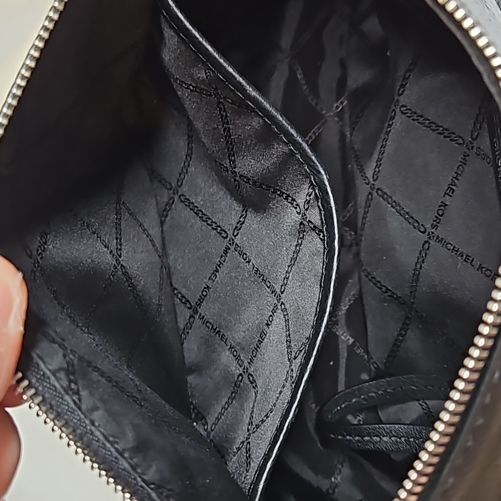 Michael Kors Lillie Messenger Bag Black with Silver Hardware - Picture 13 of 17